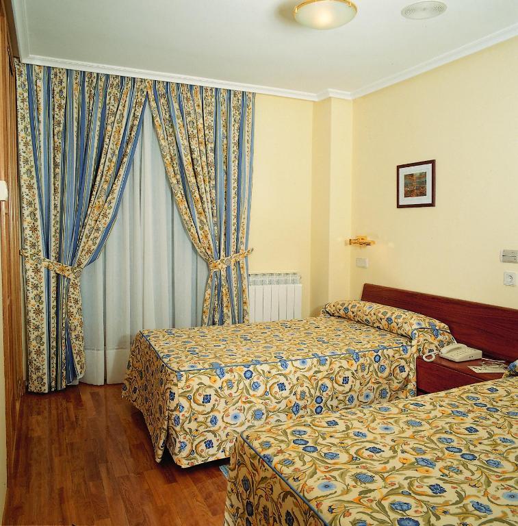Hotel Isabel Briviesca Zimmer foto